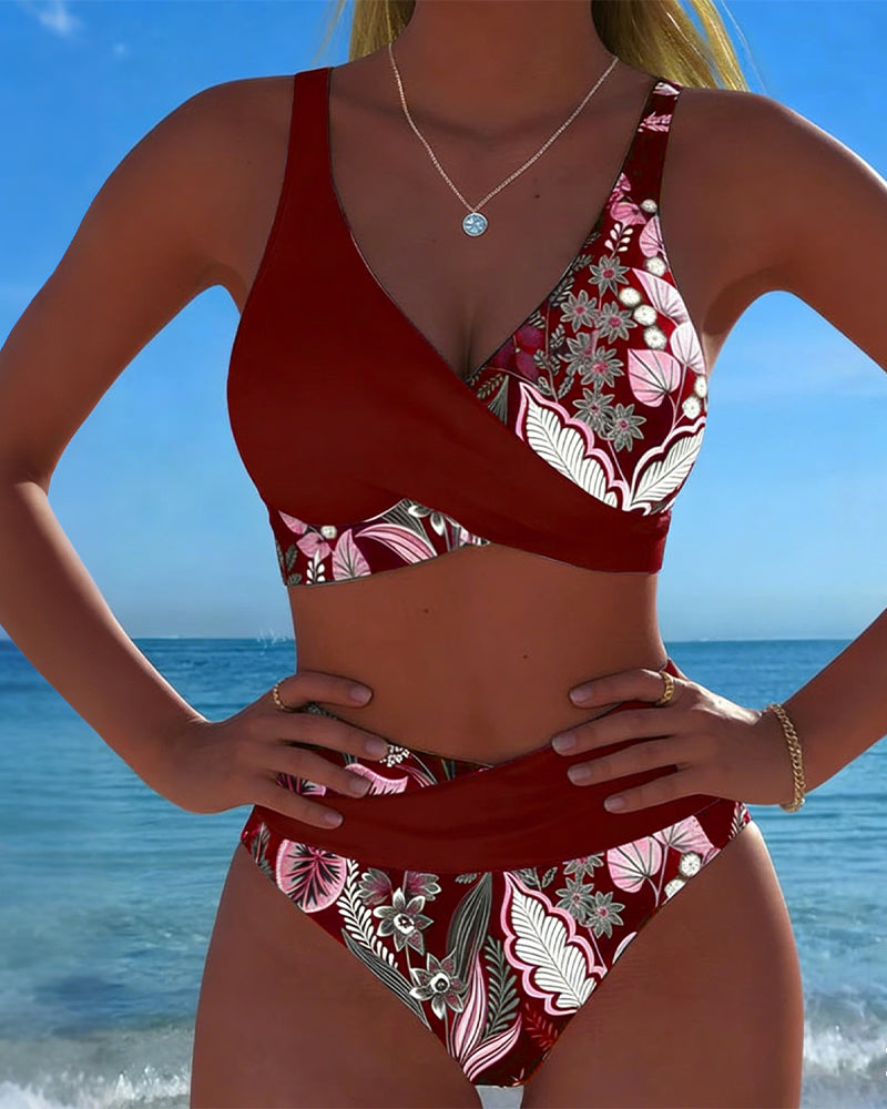 Fiorella | Bikini met bloemenprint en contrastdetails