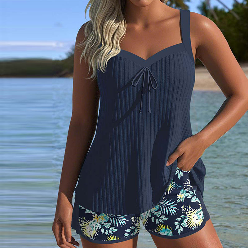 Nerina | Gestreepte tankini met tweedelige badeshort