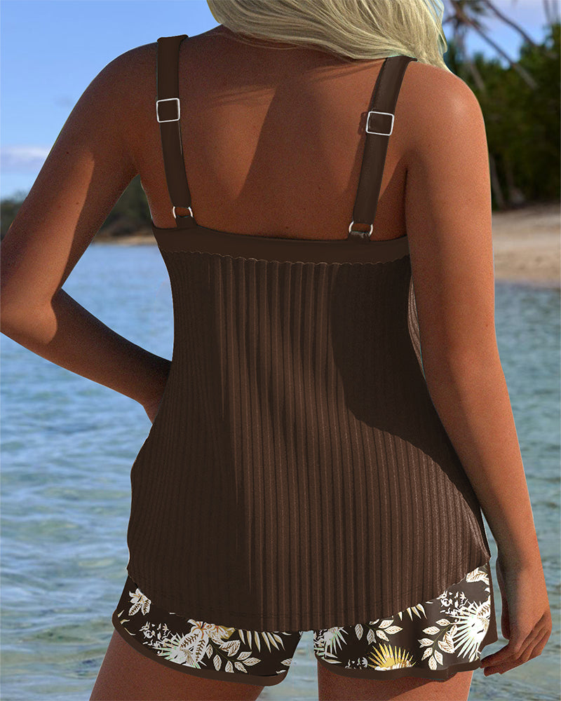Nerina | Gestreepte tankini met tweedelige badeshort