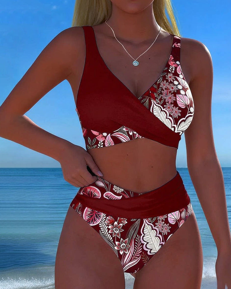 Fiorella | Bikini met bloemenprint en contrastdetails