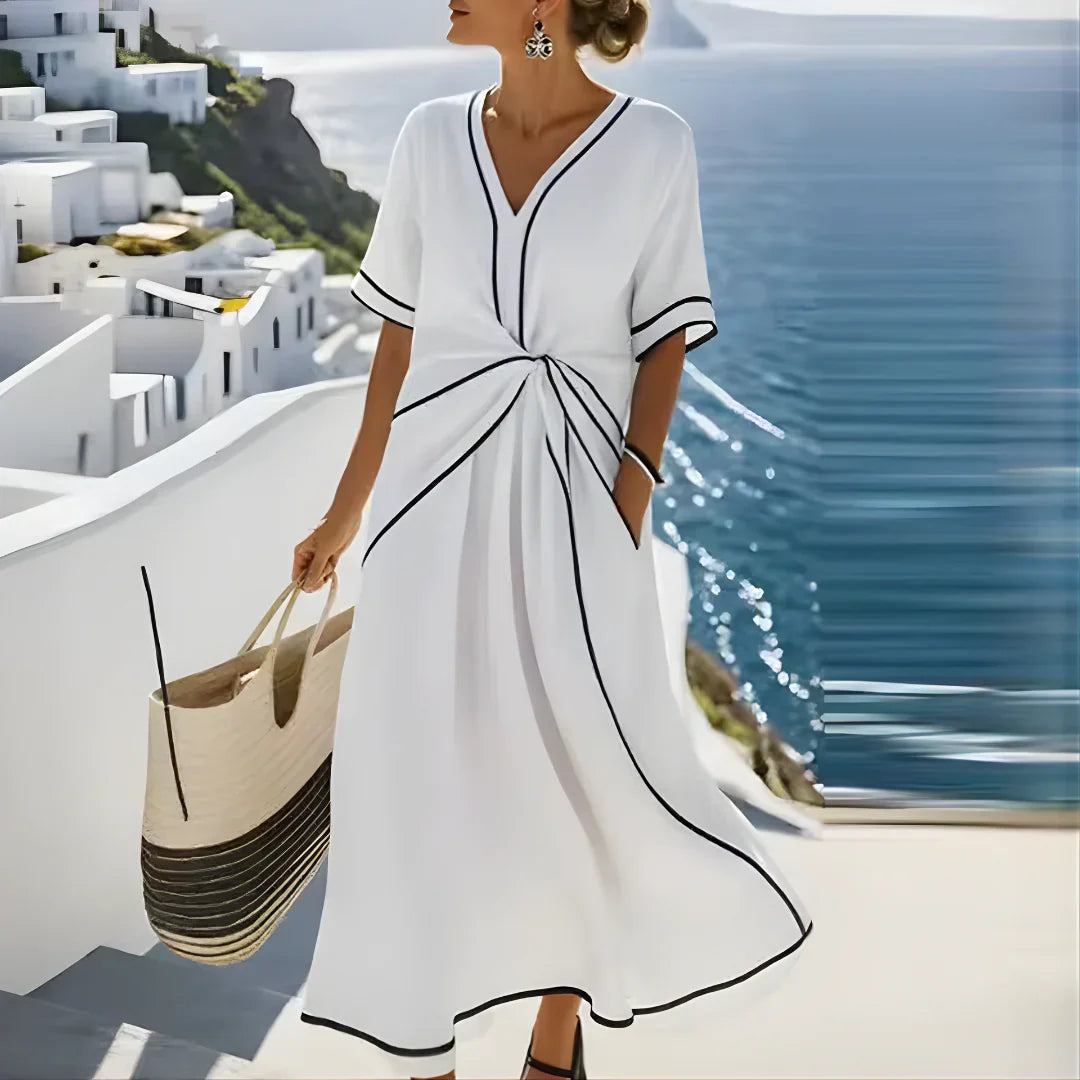 ADELINE | Elegante Jurk met Flatterende Taille en Vakantie Chic