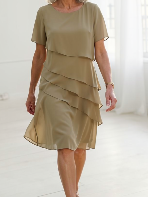 Aurélie | Elegante soepelvallende jurk met ruches