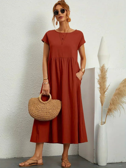 Emilie | Soepelvallende midi-jurk met tijdloze elegantie