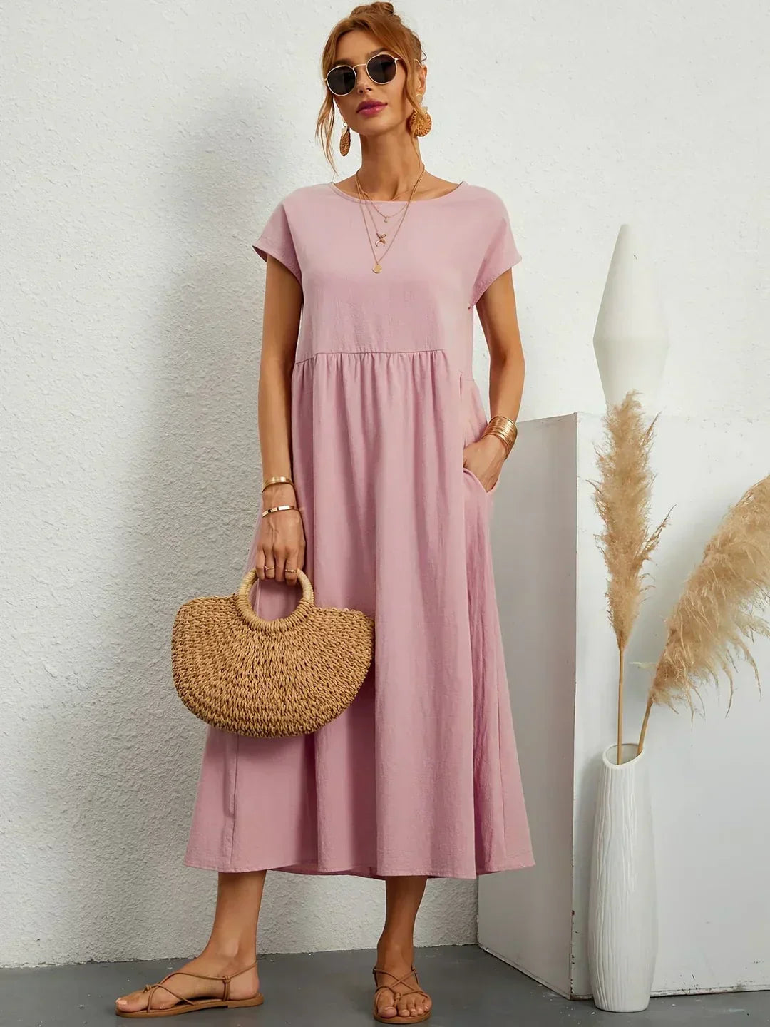 Emilie | Soepelvallende midi-jurk met tijdloze elegantie