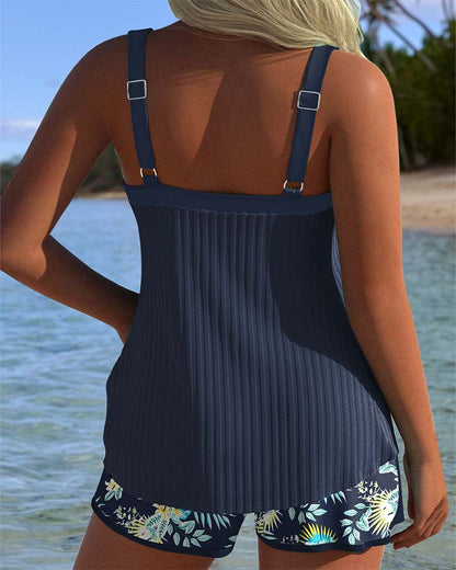 Nerina | Gestreepte tankini met tweedelige badeshort