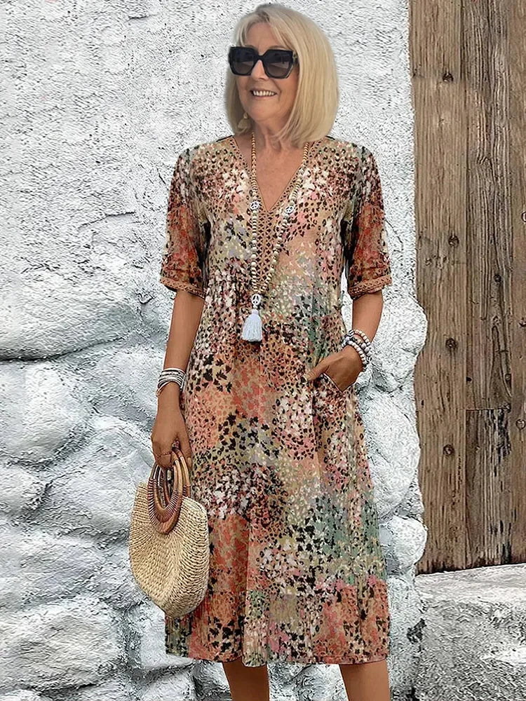 Mirelle | Jurk met V-hals en stijlvolle print