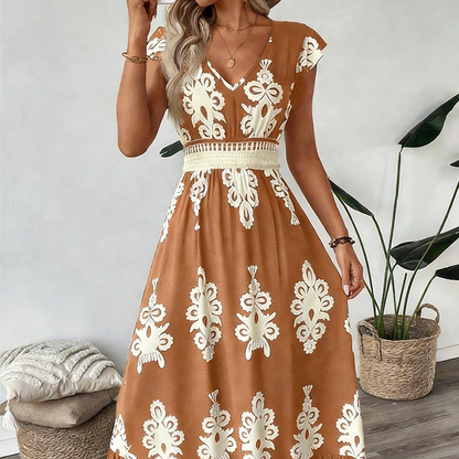 Valérie | Elegante zomerjurk met V-hals en sierlijke print