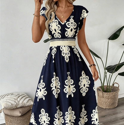 Valérie | Elegante zomerjurk met V-hals en sierlijke print